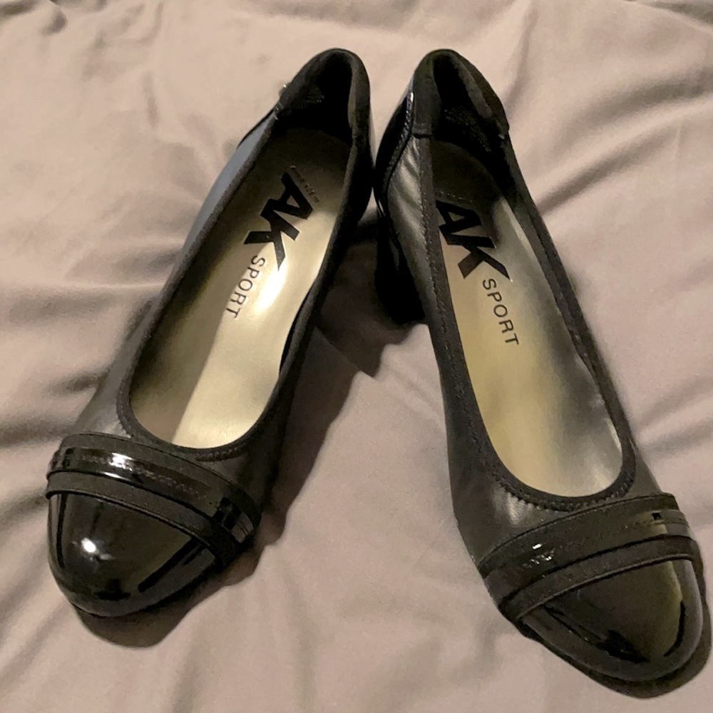 Anne Klein sport black heels. Size 8
